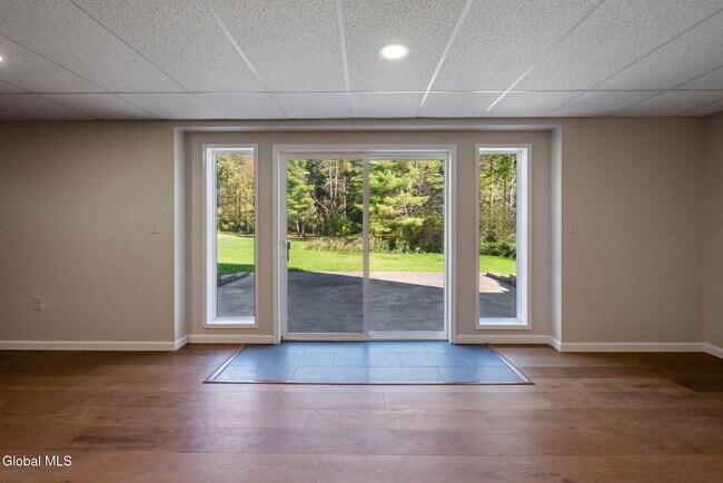 Building Photo - 30 Dick Lynch Rd