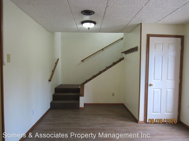 Building Photo - 4 br, 2 bath House - 3530 Rene Dr.