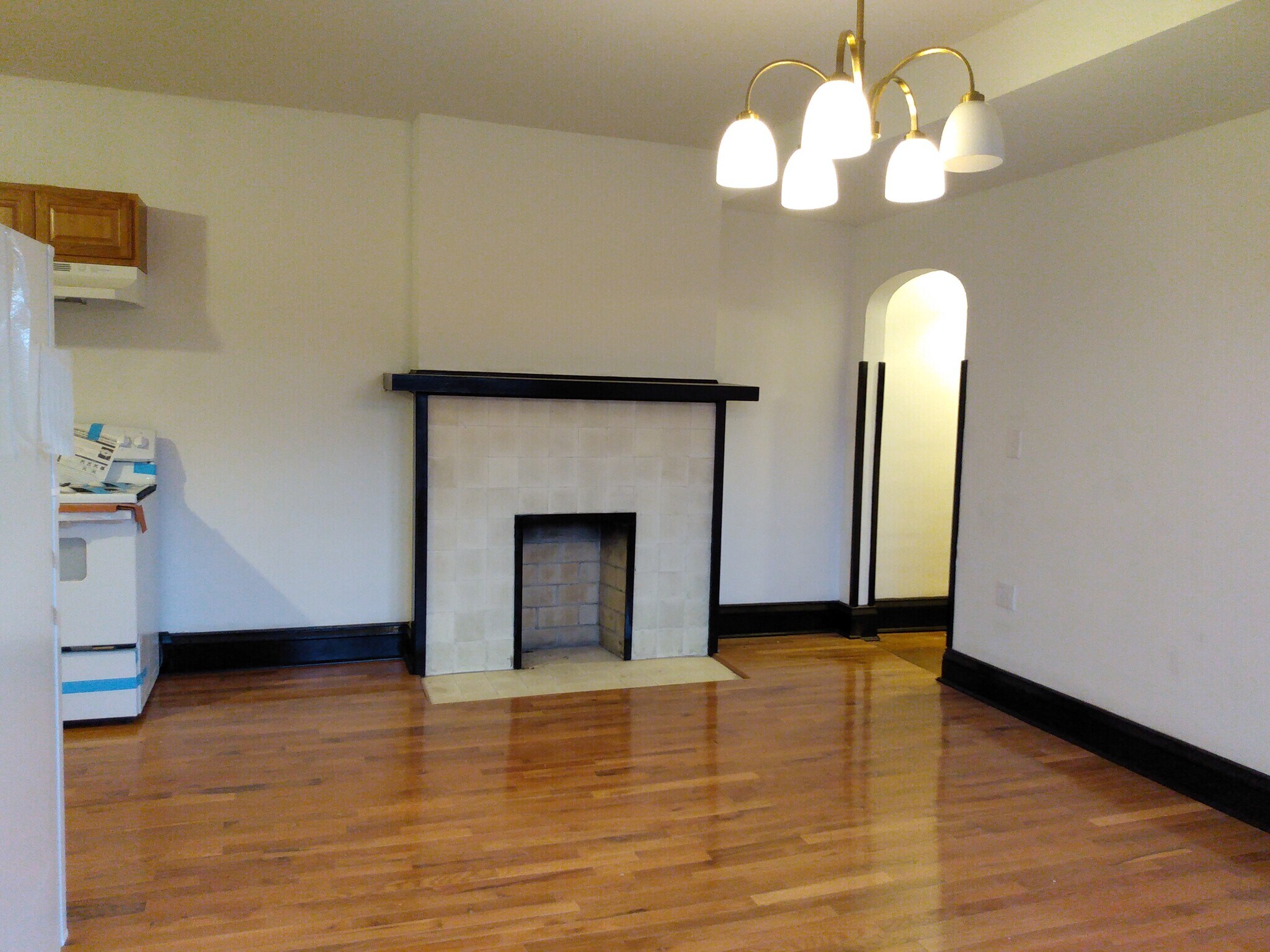 Building Photo - 1632 Virginia St E