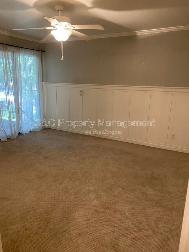 Building Photo - 2401 Eilers Ln