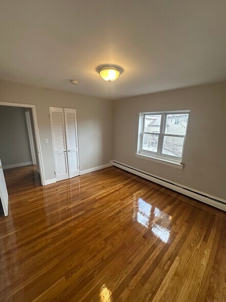 Building Photo - 63 Selkirk Rd