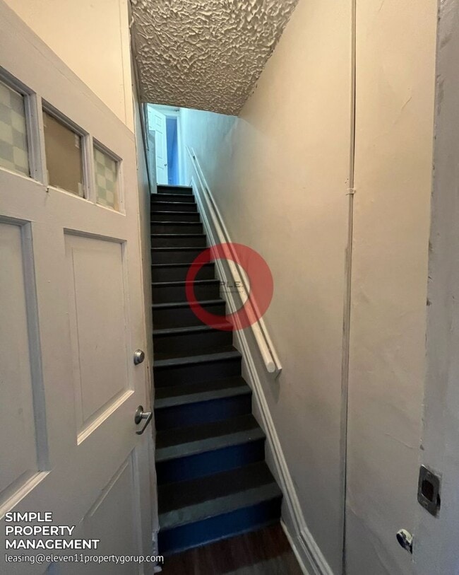 Building Photo - 355 N 2nd St