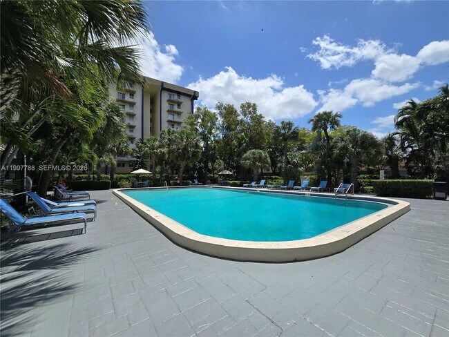 Building Photo - 4550 NW 9th St