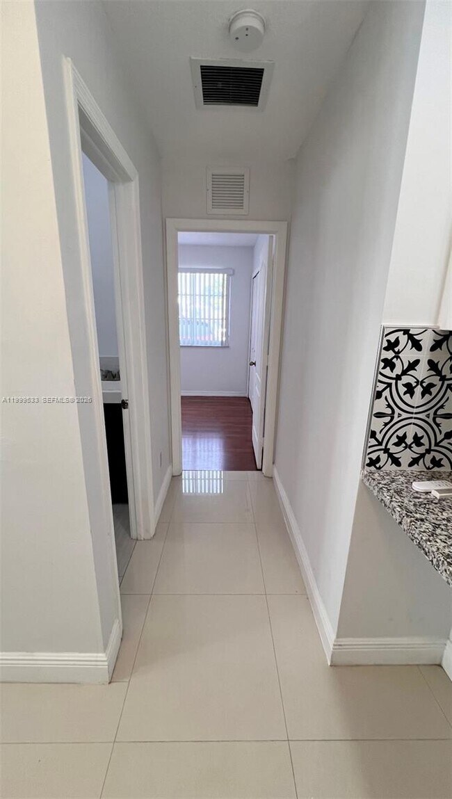 Building Photo - 14652 SW 114th Terrace