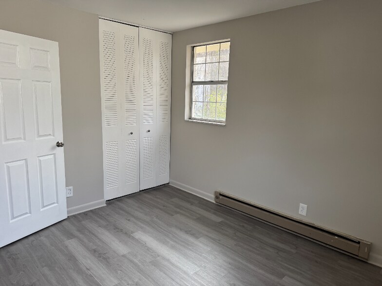 Building Photo - 2375 Una Antioch Pike