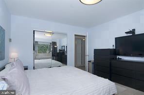 Building Photo - 4201 Cathedral Ave NW