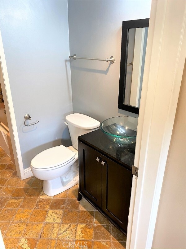 Building Photo - 100 Cliff Dr