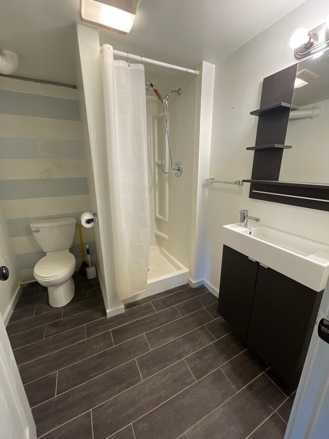 Building Photo - 3010 Bethel Rd SE