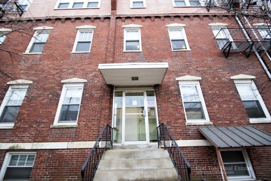 Building Photo - 164 North Beacon St