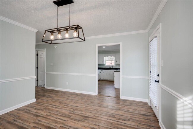 Building Photo - 511 Arlington Ct