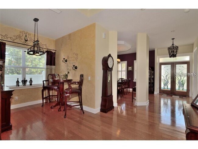 Building Photo - 11949 Riverhills Dr