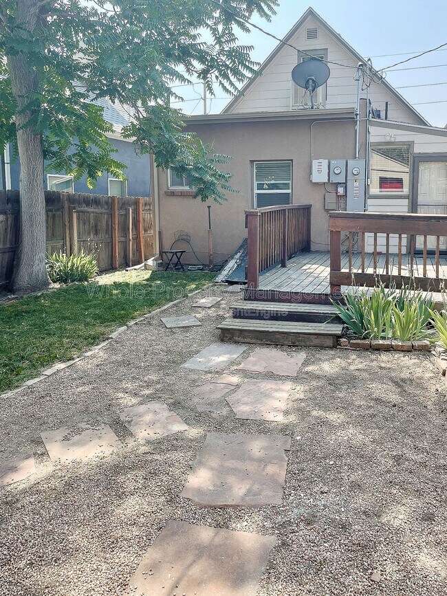 Building Photo - 1733 W 39th Ave