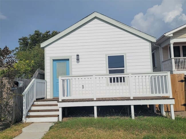 Building Photo - 4710 Ave S