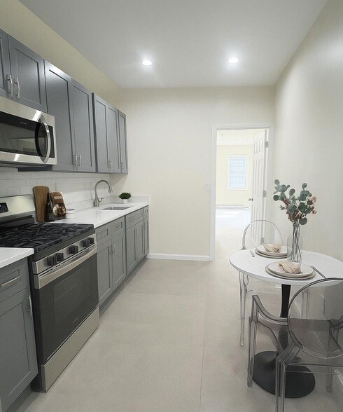 Primary Photo - 566 Newark Ave