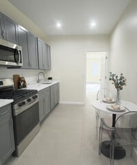 Building Photo - 566 Newark Ave