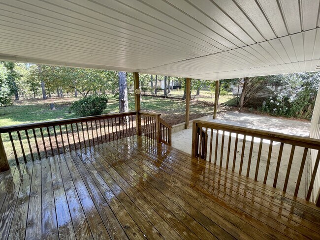 Building Photo - 160 Hunters Ridge