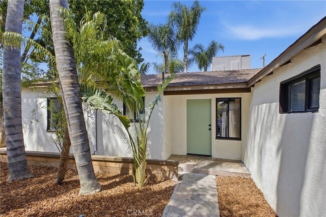 Building Photo - 6845 Aura Ave