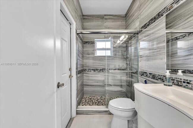 Building Photo - 1700 Cleveland Rd