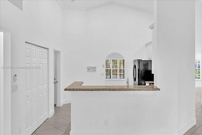 Building Photo - 5650 NW 40th Terrace