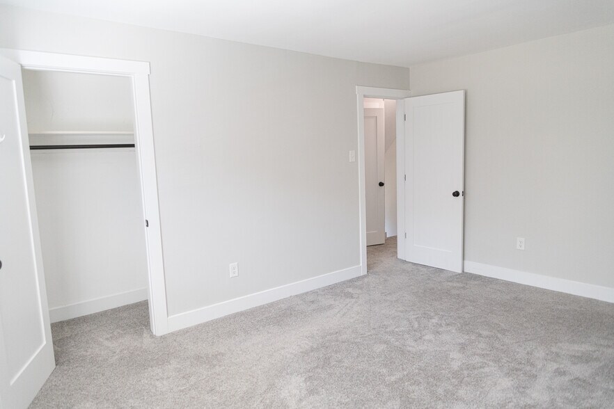 Building Photo - 151 Morrison Dr