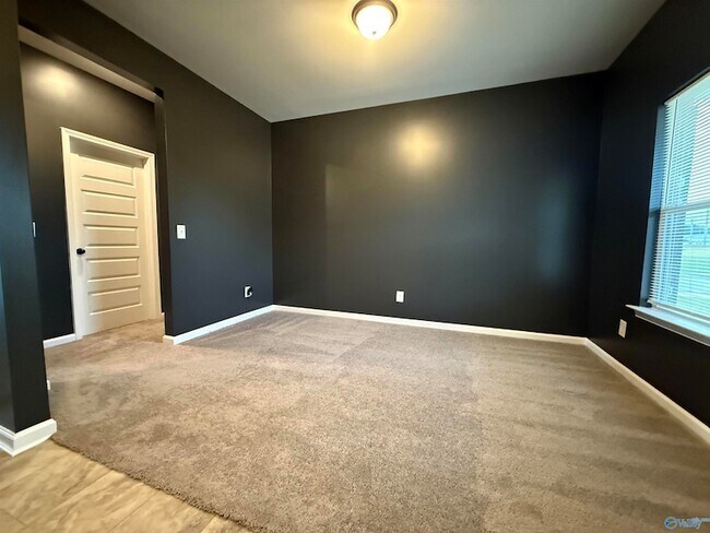 Building Photo - 109 Mill View Dr