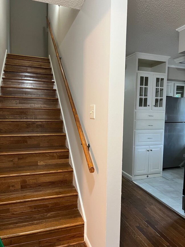 Building Photo - 6521 Corsica Dr