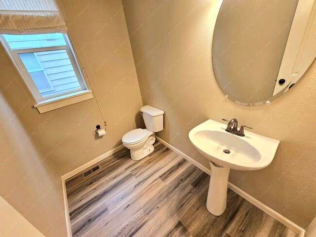 Building Photo - 18421 Brookside Rd