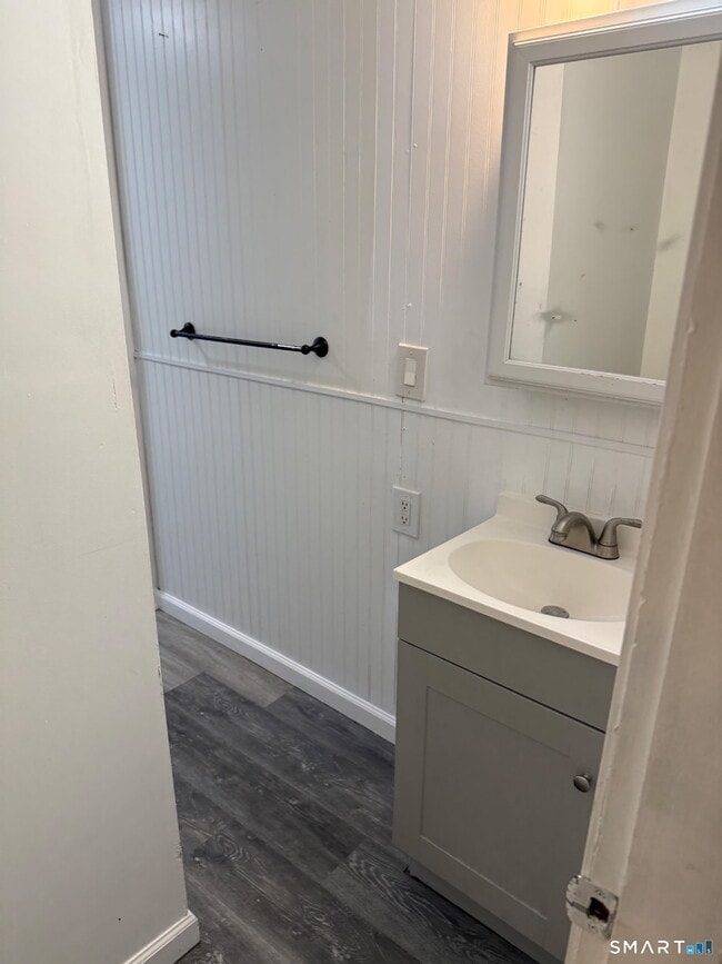 Building Photo - 71 E Pearl St