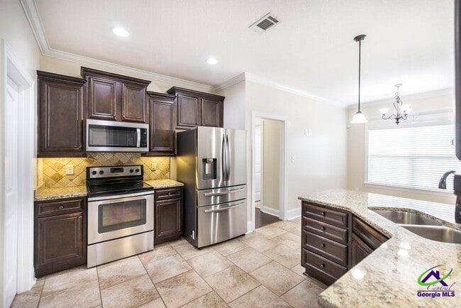 Building Photo - 103 Rushmore Pl