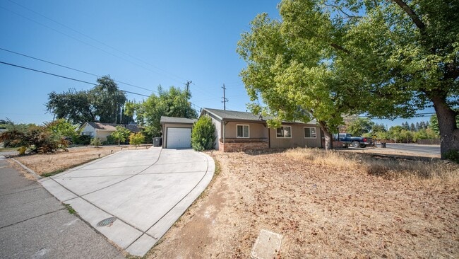 Building Photo - Rancho Cordova - 2 Bedroom