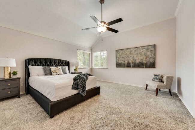 Building Photo - 4231 Crestedge Dr