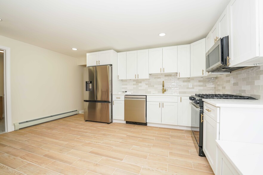 Building Photo - 69 Ross Ave