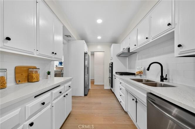 Building Photo - 537 W Camino Real Ave