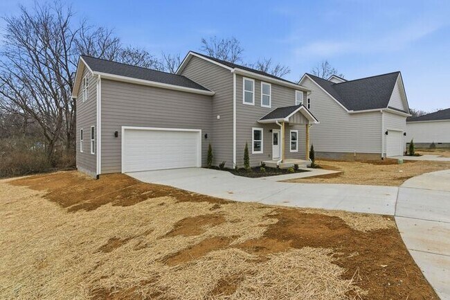 Building Photo - Brand New Home in Old Hickory - Golf Course Views - Pet Friendly