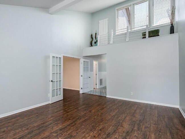 Building Photo - 5110 Dunes Ct