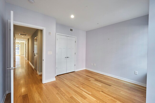 Building Photo - 1610 N Queen St