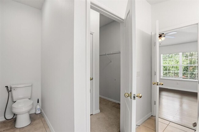 Building Photo - 3310 Pine Oak Trail