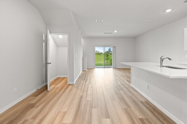 Building Photo - 12869 SW Forli Wy