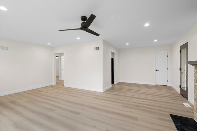 Building Photo - 84 Strecker Rd