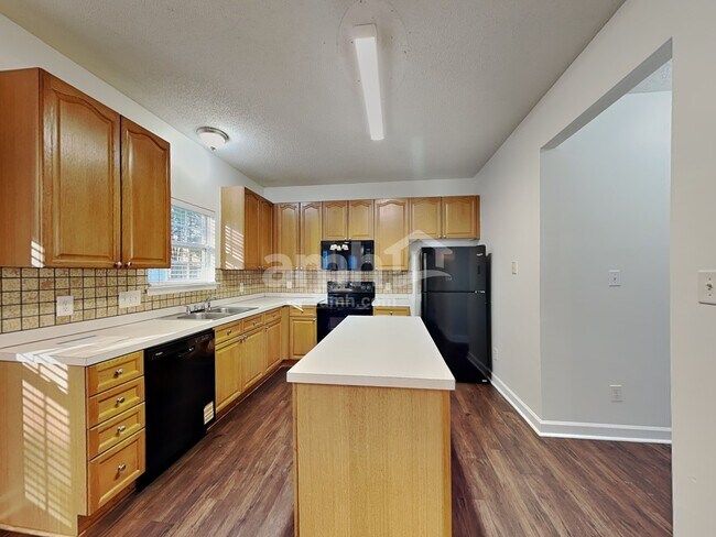 Building Photo - 4763 Asherton Pl NW