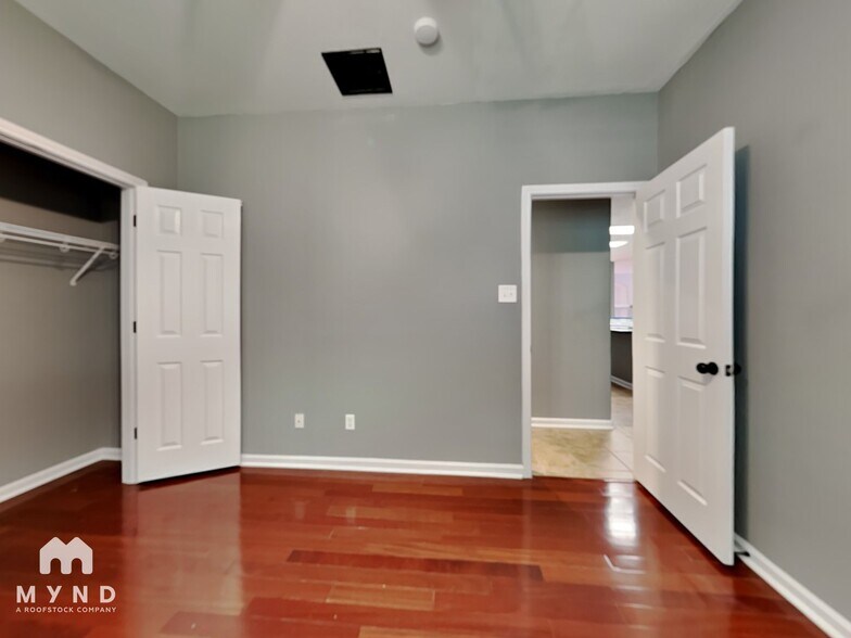 Building Photo - 8014 Winter Park