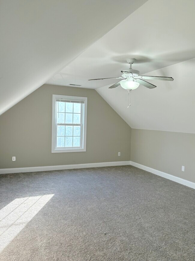 Building Photo - 2635 Danhaven Dr