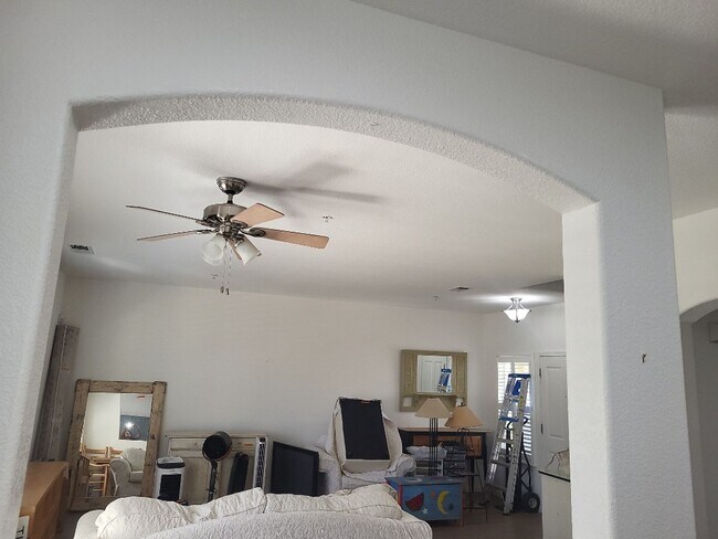 Building Photo - 2222 San Remo Dr