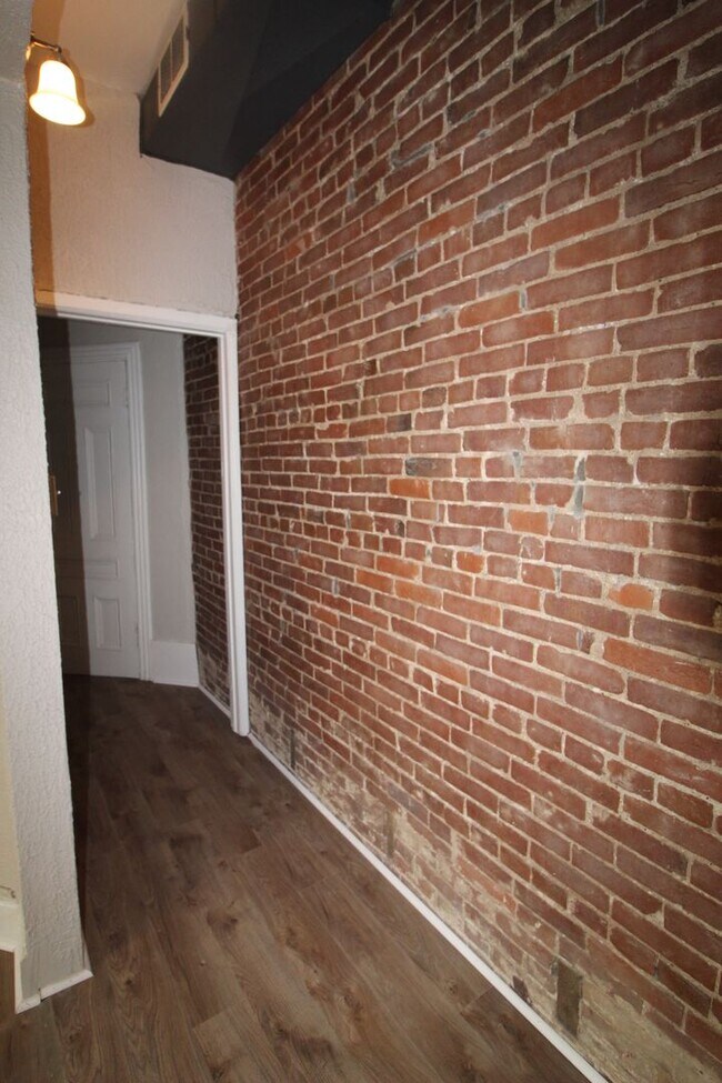 Building Photo - 1100 Allegheny Ave