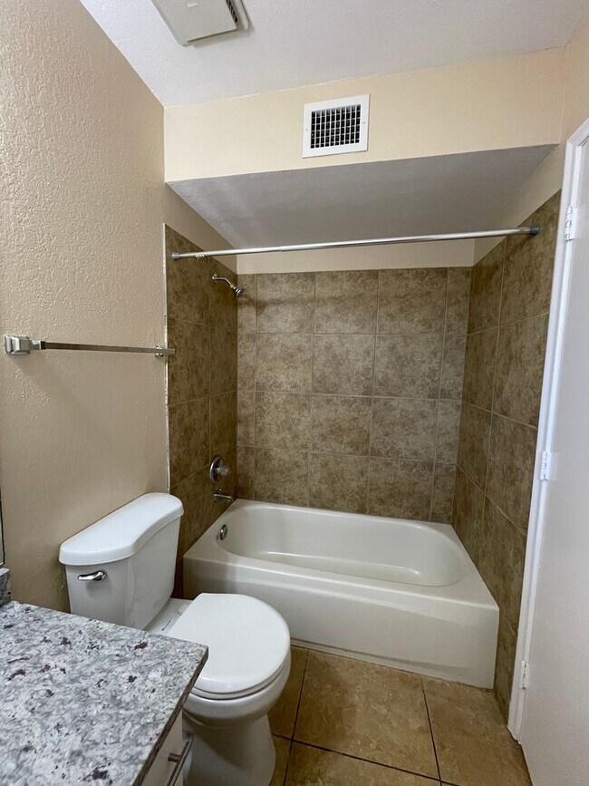 Building Photo - Small Apartment Community, Remodeled One b...