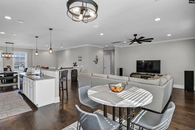 Building Photo - 362 Cabana Wy