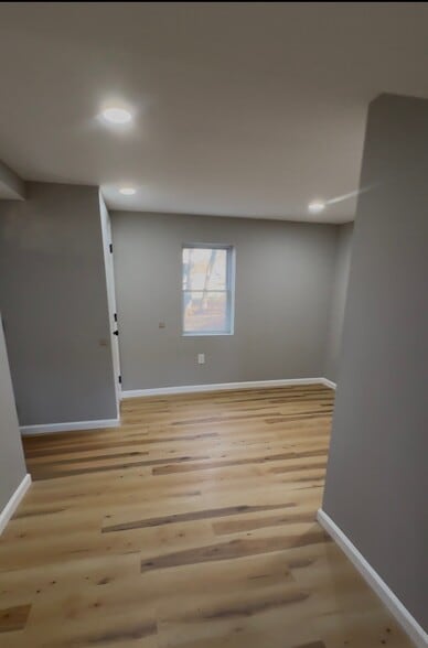 Building Photo - 212 Fourth Ave