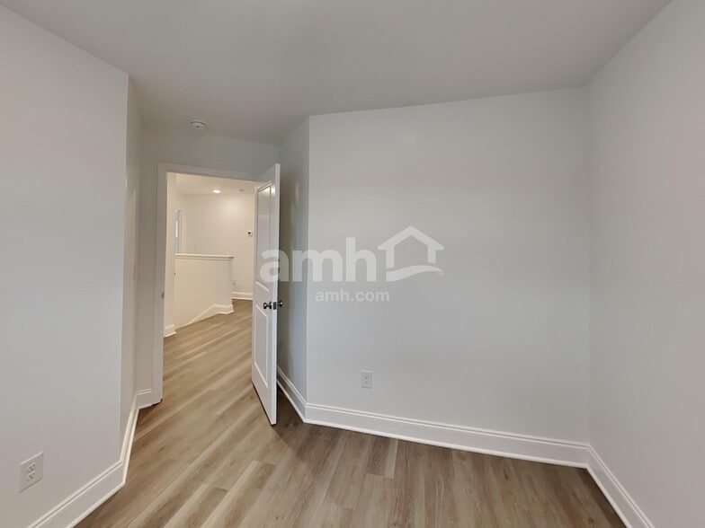 Building Photo - 3917 Kindness Wy