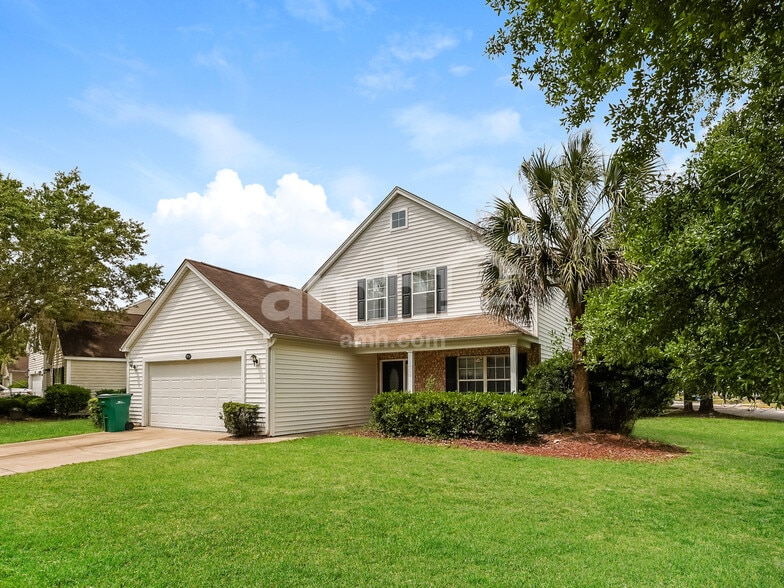 Building Photo - 194 Stoney Xing