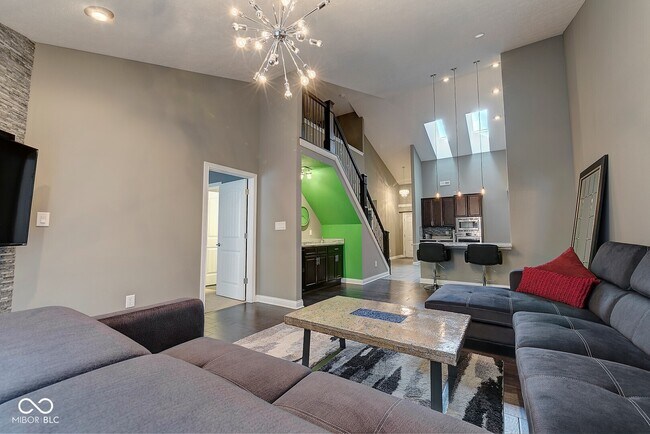 Building Photo - 9732 Highpoint Ridge Dr